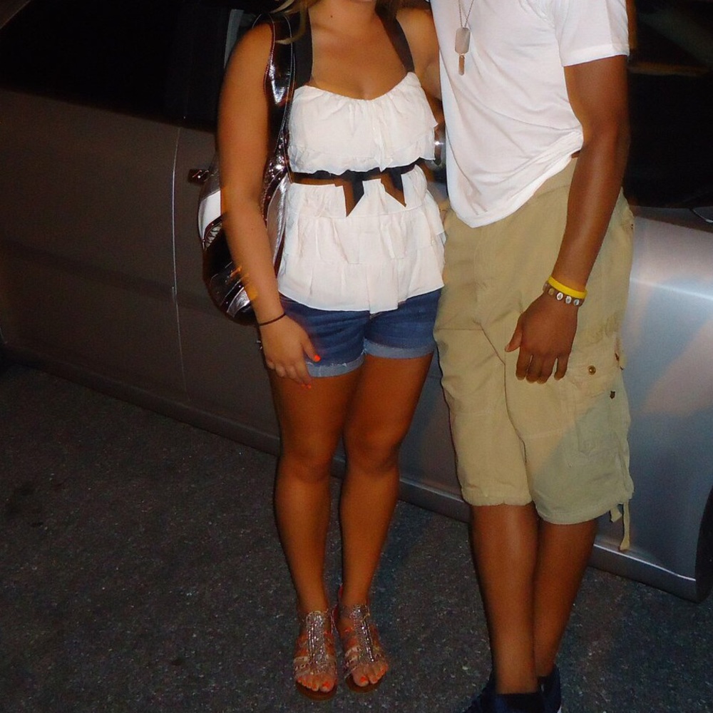 Jessica Simpson white raffled/layered tank